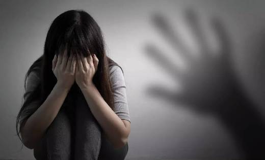 तुमगांव : घर घुसकर नाबालिग युवती से की छेड़छाड़ - CG Sandesh