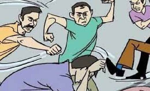 तुमगांव : जिला एवं सत्र न्यायालय महासमुन्द में पदस्थ स्टेनोग्राफर का रास्ता रोककर तीन लोगों ने की पिटाई