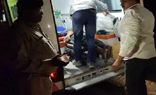 बाप-बेटे सहित 4 की मौत , गेहूं समेट रहे लोगों को आयशर ने रौं... - CG Sandesh
