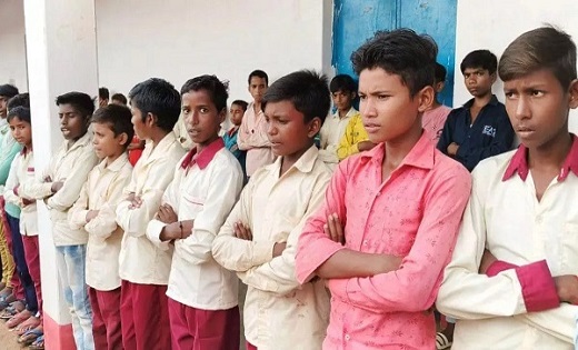 स्कूल में ‘जय श्रीराम’ बोलने पर पूरी क्लास सस्पेंड, मचा हंगा... - CG Sandesh