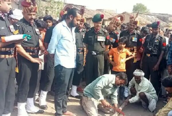 सेना के जवान के मुंह में फूटा पटाखा, मौके पर मौत... पढ़िए पू... - CG Sandesh
