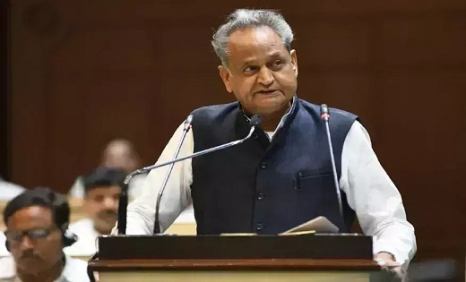 12वीं तक के छात्रों को मिलेगी अब फ्री में शिक्षा! CM अशोक गह... - CG Sandesh