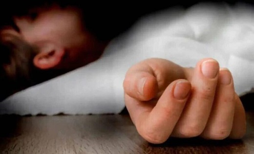 अज्ञात युवक की खून से लथपथ मिली लाश, जताई यह आशंका - CG Sandesh