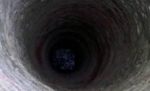 खल्लारी	: सूखे कुएं में गिरने से मौत - CG Sandesh