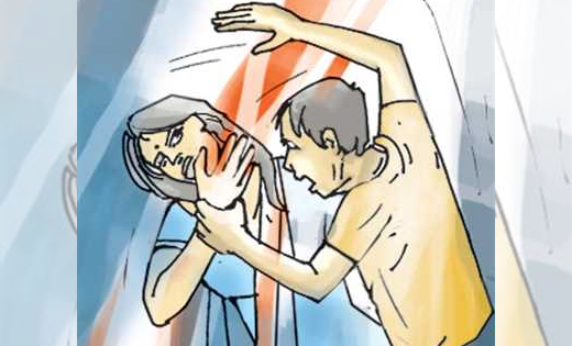 पिथौरा : पत्नी और बेटी के साथ कुकर के ढक्कन से की मारपीट, FI... - CG Sandesh