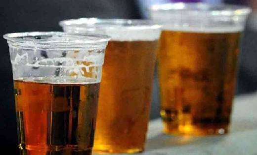 बसना पुलिस ने शराब पीने पिलाने की सुविधा उपलब्ध कराने वाले प... - CG Sandesh