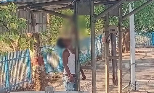 रेलवे स्टेशन में फांसी के फंदे पर लटकता मिला युवक का शव, जां... - CG Sandesh