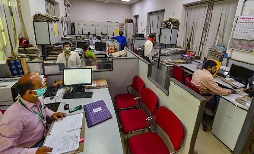 सरकारी ऑफिस का बदला समय, सुबह साढ़े 7 बजे से खुलेंगे दफ्तर, ... - CG Sandesh