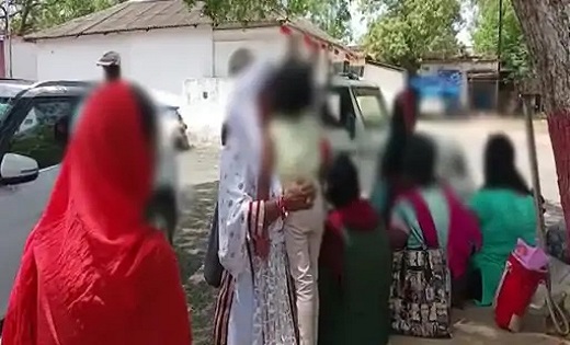 शर्मसार : 5 साल की बेटी को बाप ने  बनाया हवस का शिकार ! आरोप... - CG Sandesh