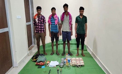 दंतेवाड़ा : पूर्व सरपंच की हत्या में शामिल चार नक्सली गिरफ्त... - CG Sandesh