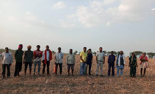 कोरवा जनजाति के लालो बाई को 02 एकड़ भूमि का गैरआदिवासी व्यक्त... - CG Sandesh