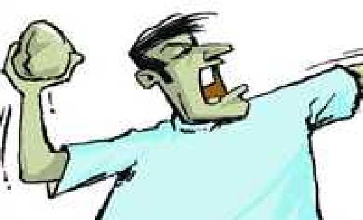 सिंघोड़ा : घर पर पथराव कर दरवाजा और ट्रेक्टर को किया क्षतिग्र... - CG Sandesh