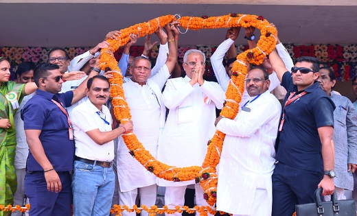CM भूपेश अपने प्रदेशव्यापी भेंट-मुलाकात अभियान के तहत बिलासप... - CG Sandesh