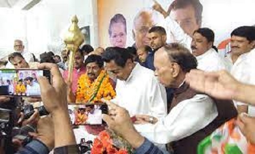 दीपक जोशी कांग्रेस में शामिल ...विधानसभा चुनाव से पहले BJP क... - CG Sandesh