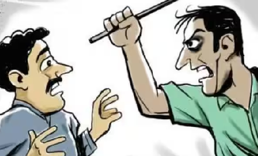 सिंघोड़ा : आम बीनने जा रहे व्यक्ति को डंडे से पीटकर किया घायल - CG Sandesh
