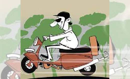 महासमुन्द : घर के सामने से नर्स की स्कूटी चोरी