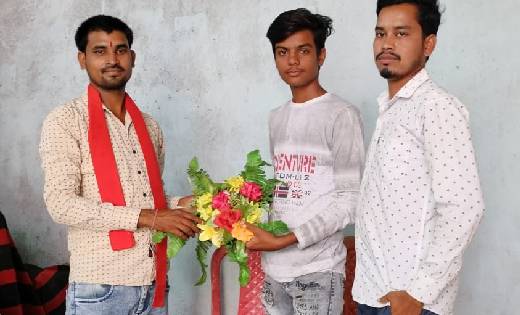 बसना : दसवीं बोर्ड परीक्षा में उत्कृष्ट प्रदर्शन करने पर भार... - CG Sandesh