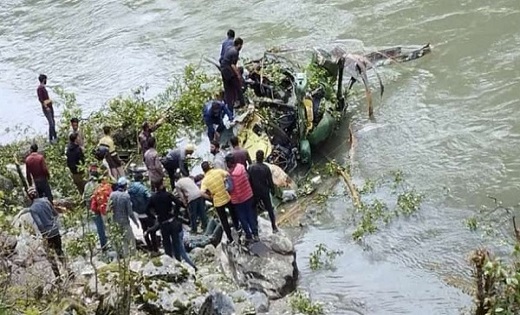 Breaking : सेना का हेलिकॉप्टर दुर्घटनाग्रस्त, नदी के किनारे ... - CG Sandesh