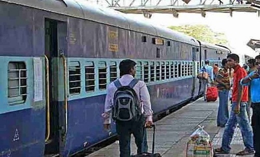 सुप्रीम कोर्ट का अहम फैसला : ट्रेन में सफर करते समय रखें साम... - CG Sandesh