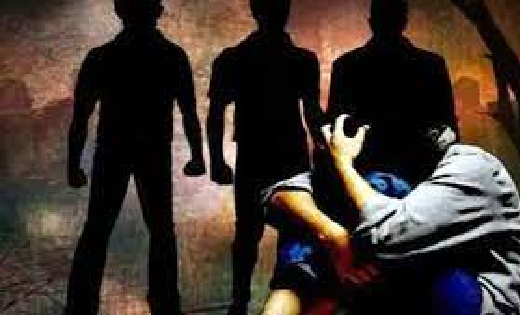 दोस्त के साथ पार्क में बैठी नाबालिग लड़की के साथ गैंगरेप - CG Sandesh