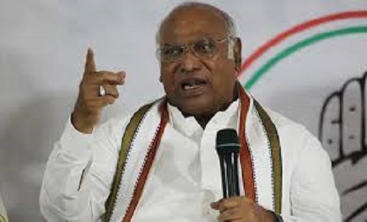 पटना में कार्यकर्ताओं को मल्लिकार्जुन खड़गे का संदेश...बिहार... - CG Sandesh