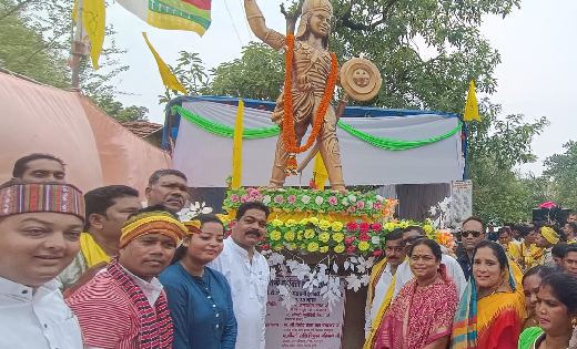 महासमुन्द  : रानी दुर्गावती की प्रतिमा का अनावरण राज्यसभा सा... - CG Sandesh