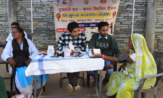महासमुंद : योजनाओं के माध्यम से घर-घर पहुंच रही स्वास्थ्य से... - CG Sandesh