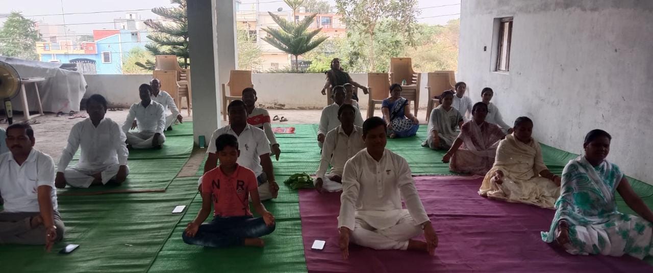 बसना : 9वां अंतरराष्ट्रीय योग दिवस मनाया गया - CG Sandesh