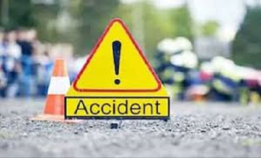 CG Accident  : तेज रफ्तार ट्रक की टक्कर से बाइक सवार दो युवक... - CG Sandesh