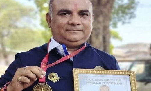 गोल्डन बुक ऑफ रिकॉर्ड में कोरिया के अनुराग का नाम दर्ज - CG Sandesh
