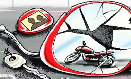 पिथौरा : बाइक की ठोकर से एक्टिवा सवार घायल - CG Sandesh