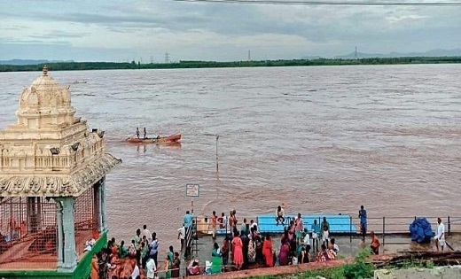 खतरे के निशान से ऊपर बह रही है गोदावरी नदी, छत्तीसगढ़ और तेल... - CG Sandesh
