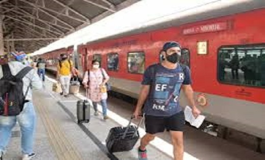  नया नियम लागू हुआ रेल यात्रियों के लिए...अब सफर में लिजा सक... - CG Sandesh