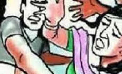 सरायपाली : बाल पकड़कर महिला से की मारपीट, केस दर्ज - CG Sandesh