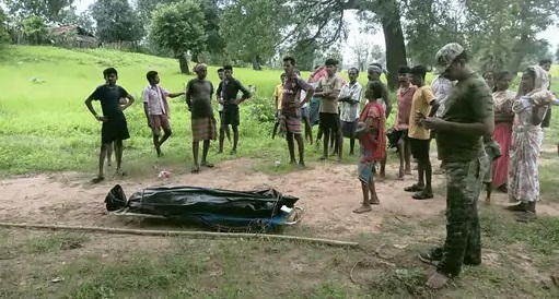 BIG BREAKING : राखी का त्यौहार मानाने गांव आये जवान की नक्सल... - CG Sandesh