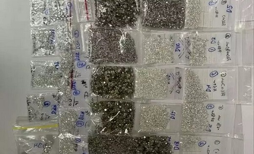 चायपत्ती के पाउच में करोड़ों के हीरों की तस्करी...एयरपोर्ट स... - CG Sandesh