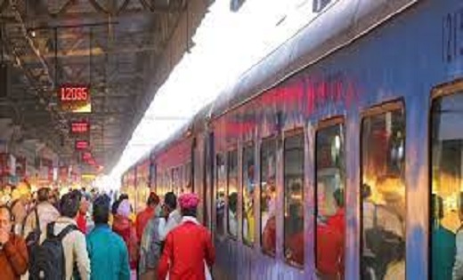 रेलवे बोर्ड ने दिए निर्देश...अब यात्री डिब्बों में लगेंगे ती... - CG Sandesh