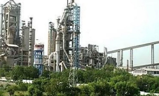 CG : सीमेंट प्लांट में बड़ा हादसा : काम करते समय 35 फिट की ऊ... - CG Sandesh