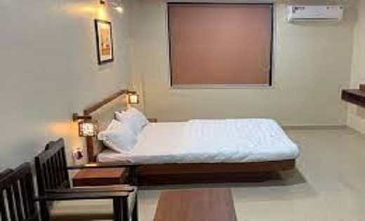 80 रुपये किराए पर रेलवे स्टेशन पर मिलेगा कमरा...ये चीज लगेगी... - CG Sandesh