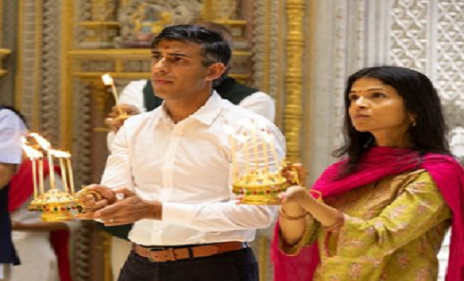 पत्नी के साथ अक्षरधाम मंदिर पहुंचे प्रधानमंत्री ऋषि सुनक, पू... - CG Sandesh