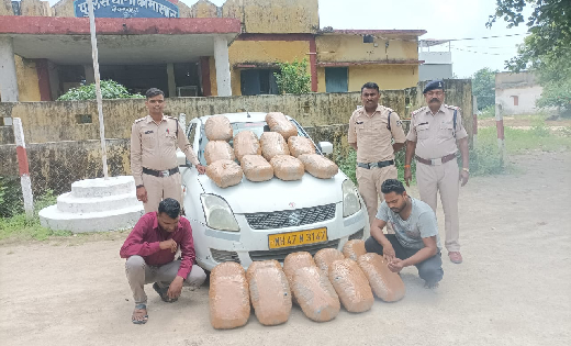 कोमाखान : कार में 50 लाख का गांजा ले जाते 2 तस्कर गिरफ्तार - CG Sandesh