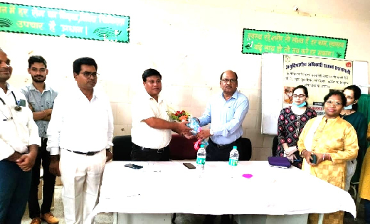 सरायपाली : डॉक्टर एच. एल. जांगड़े ने खंड चिकित्सा अधिकारी का... - CG Sandesh