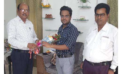 सरायपाली : एसडीएम हेमंत रमेश नंदनवार से बीएमओ डॉ. जांगड़े का... - CG Sandesh
