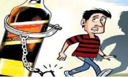 बलौदा और खल्लारी पुलिस ने जप्त की 6 लीटर महुआ शराब, दो पर का... - CG Sandesh