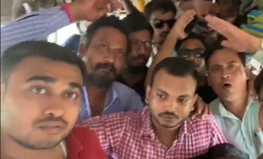 सरायपाली : युवा कांग्रेसी लगा रहे अमित शाह वापस जाओ के नारे,... - CG Sandesh