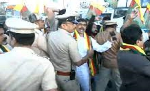  इस विवाद पर आज कर्नाटक बंद...प्रदर्शन कर रहे कन्नड़ समर्थक ... - CG Sandesh