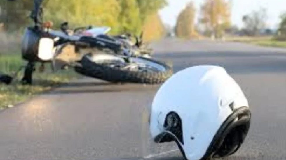 महासमुंद : पत्नी को लेने जा रहे बाइक सवार युवक की सड़क हादसे में मौत