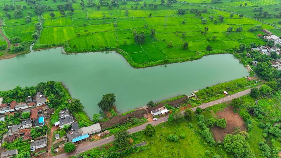 9 एकड़ के तालाब से 50 एकड़ खेत की सिंचाई, प्रदेश का सबसे बड़... - CG Sandesh