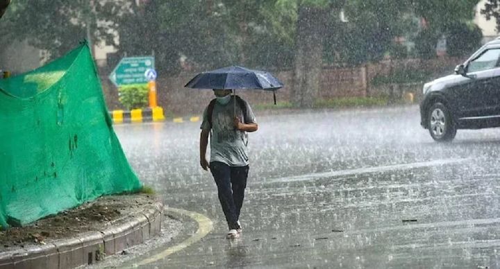 CG : छत्तीसगढ़ में गरज चमक के साथ हल्की से मध्यम बारिश के आसा... - CG Sandesh