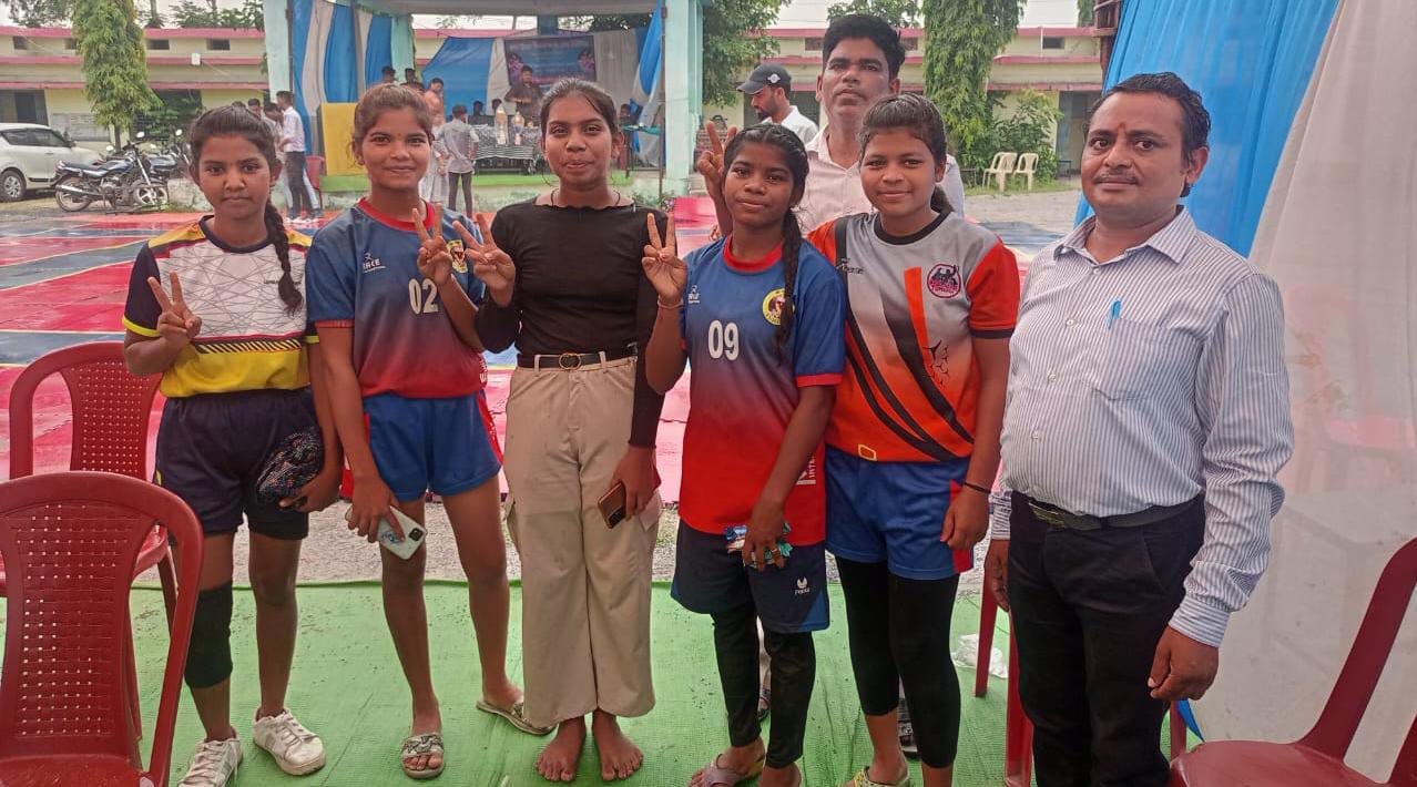 जोबी कॉलेज की महिला कबड्डी टीम की अंतिम क्षण में शानदार जीत - CG Sandesh